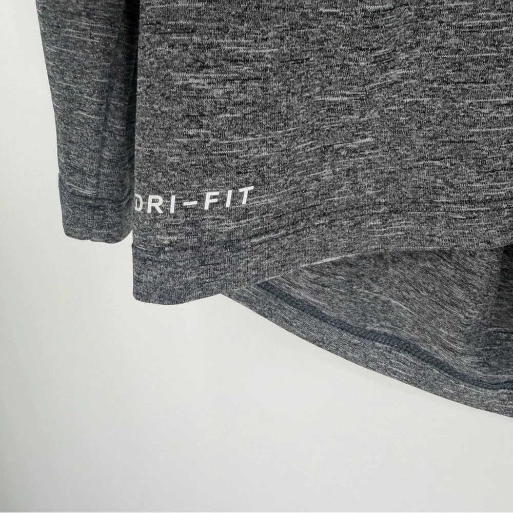 Nike Dri-Fit Gray Hooded‎ Long Sleeve Top UPF 40+ Size M